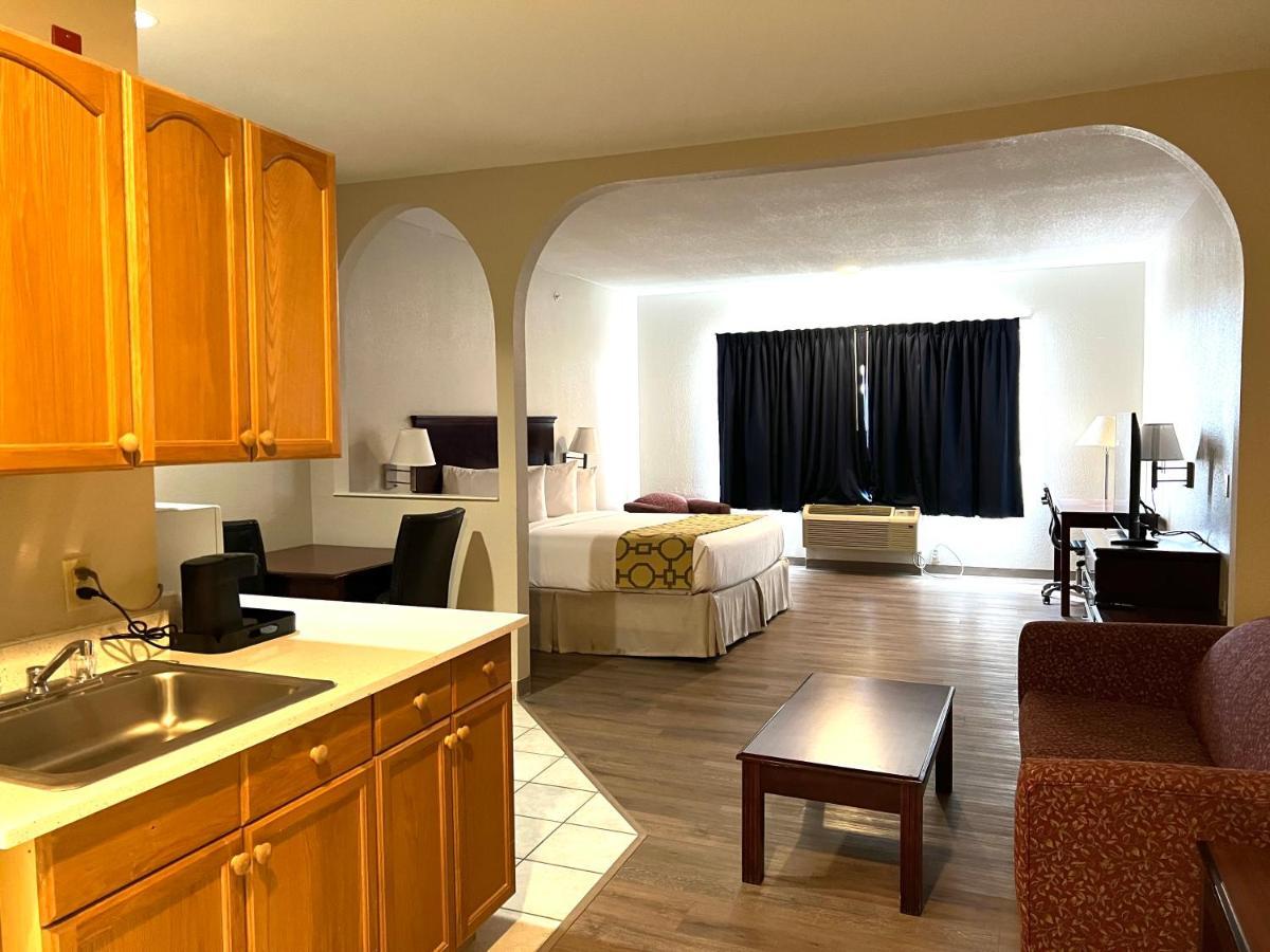 Baymont By Wyndham Houston Brookhollow エクステリア 写真