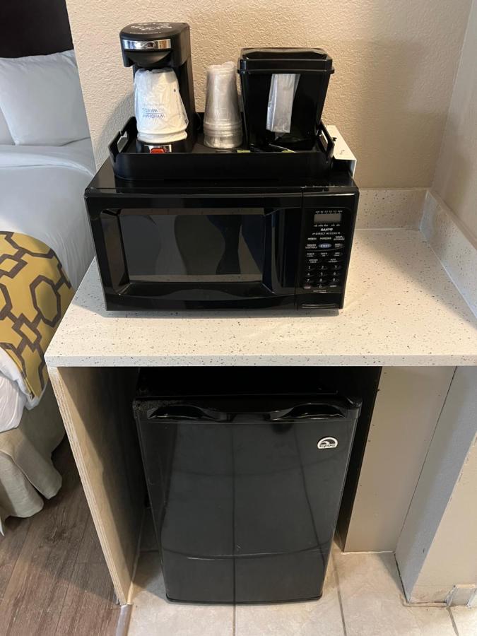 Baymont By Wyndham Houston Brookhollow エクステリア 写真