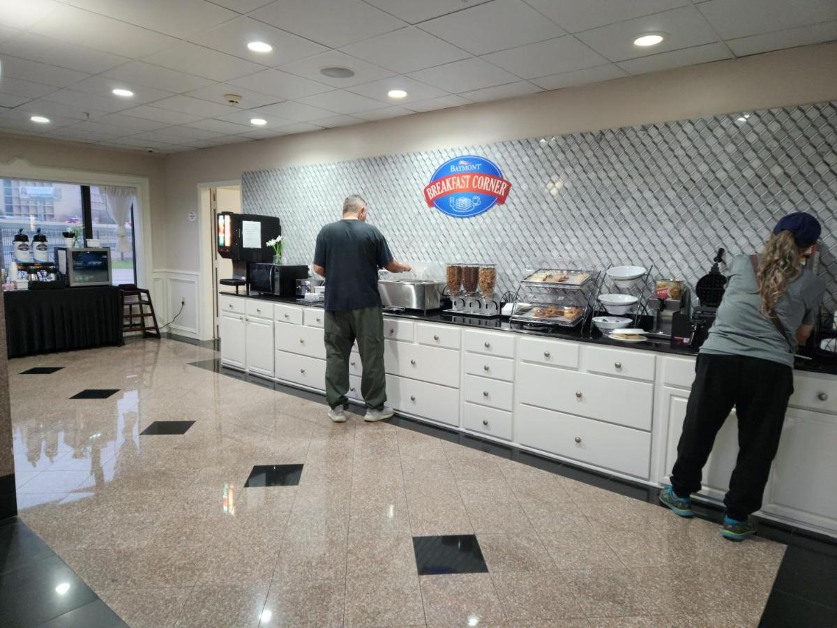 Baymont By Wyndham Houston Brookhollow エクステリア 写真