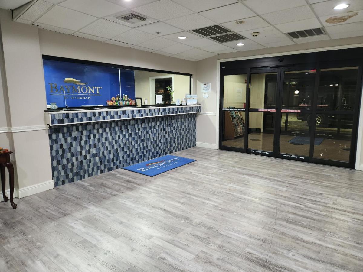 Baymont By Wyndham Houston Brookhollow エクステリア 写真