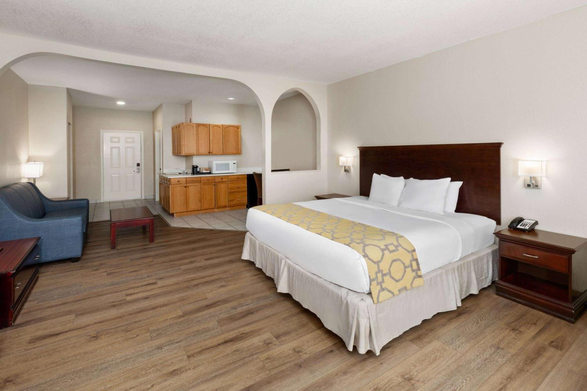Baymont By Wyndham Houston Brookhollow エクステリア 写真