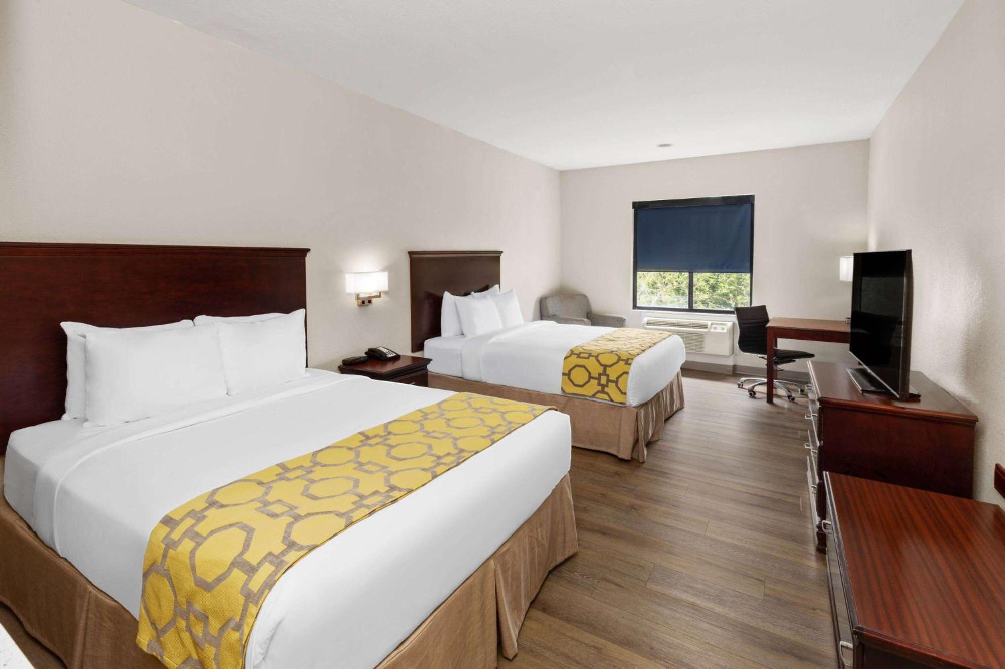 Baymont By Wyndham Houston Brookhollow エクステリア 写真